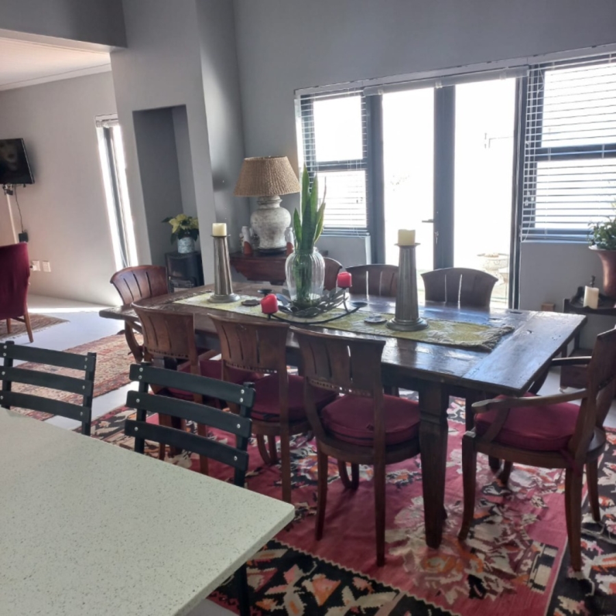 6 Bedroom Property for Sale in Jacobsbaai Western Cape